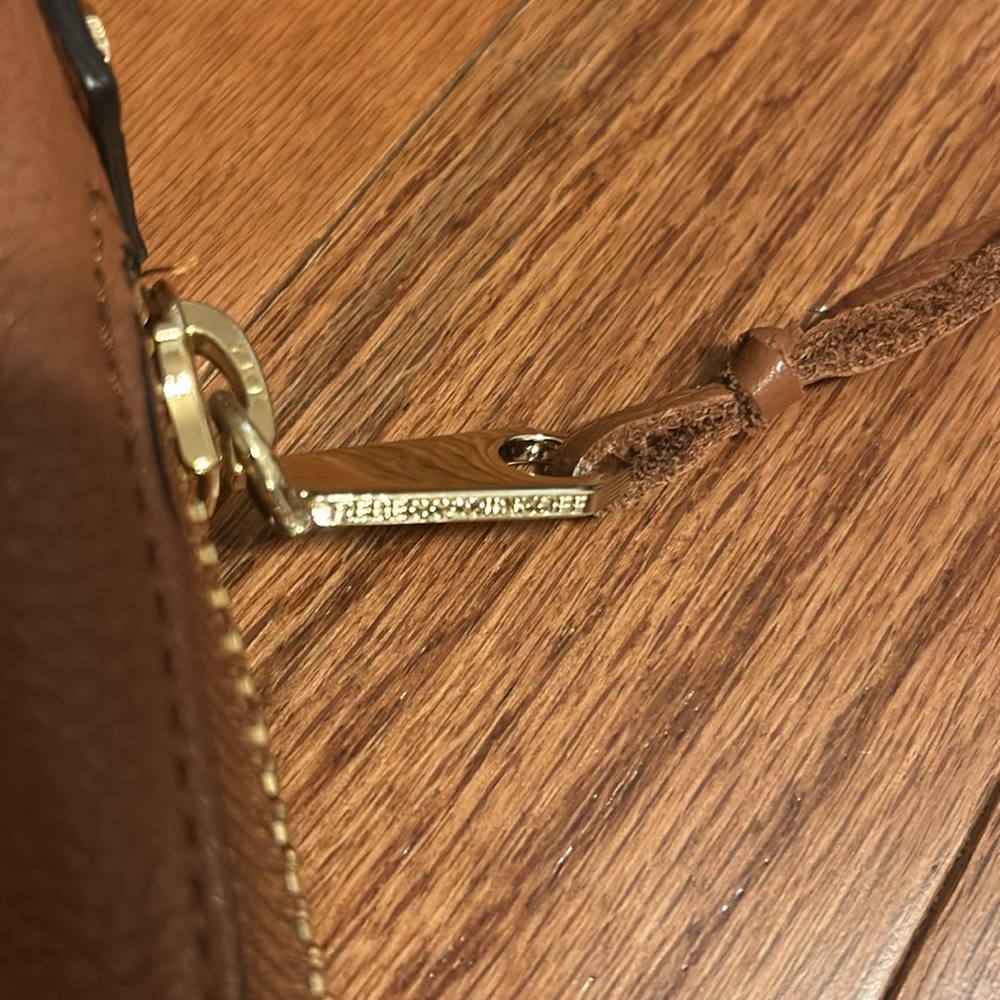 Rebecca Minkoff shoulder bag. - Picture 3 of 4